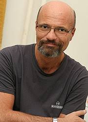 Műtősfiúként kezdtem, mert elsőre nem vettek föl az orvosira. Mikortol Beteges Egy Szenvedely Nlc