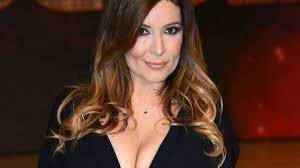 Selvaggia lucarelli nasce a civitavecchia, roma, il 30 luglio del 1974 sotto il segno del leone. Selvaggia Lucarelli Chi E Eta Fidanzato Titolo Di Studio Instagram Puglia24news It