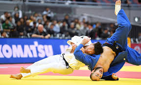オリンピック における 柔道競技 は、 1964年 の 東京オリンピック で男子個人戦4階級が実施されたのを始まりとし、続く 1968年 の メキシコシティーオリンピック では実施されなかったものの、 1972年 の ミュンヘンオリンピック から再び採用され、以降は毎大会実施されている。. Niponica No 27