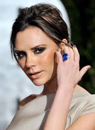 Clean beauty, delivered to your inbox. Obruchki Viktoriyi Bekhem Foto Vogue Ukraine Vogue Ua