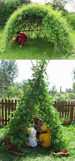 Voici Le Top 10 Des Meilleurs Idees A Realiser Avec Des Plantes Grimpantes Decoration Jardin Plante Grimpante Jardins