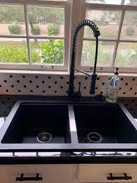 Basically, the black color sink is now getting tough to find but it looks very elegant. Kraus 31 Inch Undermount Single Bowl Black Onyx Granite Kitchen Sink Walmart Com Walmart Com
