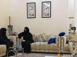 Companies that are licensed by dubai and other emirates economic department with a customs broker activity can register with dubai customs thru dubai trade. Mufmzdmxnba7lm