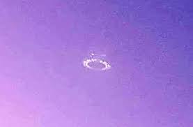 La Plata: tomaba un helado y fotografió un OVNI