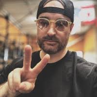 1400+ "Vincent" profiles