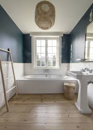 Maison Province Du Hainaut Frontiere Belgique Renovee Avec Caractere En 2020 Decoration Maison Annees 1930 Interieur Salle De Bain Maison