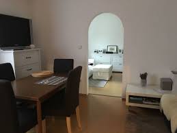 Finde wohnung, haus oder appartement zum kaufen oder mieten in deutschland. 2 Zimmer Wohnung Zu Vermieten Drausnickstrasse 7 91052 Erlangen Sud Mapio Net