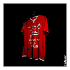 Jersey persija jakarta musim depan istimewa kapan launching. Persija Jakarta 2019 Home Jersey Tribute To 1970s Ceritajersey
