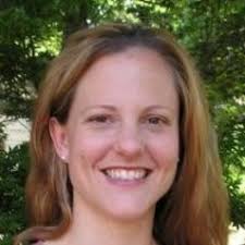 Deanna Linville's Instagram, Twitter & Facebook