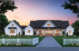 Ranch floor plans tend to have casual and relaxed layouts with an open kitchen layout. 4 Bedroom Ranch Style House Plan With Outdoor Kitchen Family Home Plans Blog