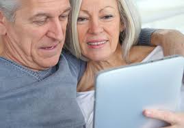 Hospice thanks volunteers for more than 680 years' service, at award event 