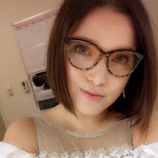 Hannah Cardy's Instagram, Twitter & Facebook