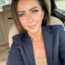 Jesse Derouen's Instagram, Twitter & Facebook