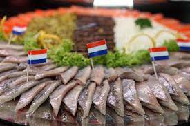 Hollandse haring is nu verkrijgbaar bij jumbo. 2021 Wanneer Komt De Hollandse Nieuwe Haring Vis Van Het Hof