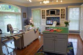 Quilt Studio Lighting Kimberly Einmo S Custom Quilting Studio This Is The Best Studio I Have Sewing Room Design Dream Craft Room My Sewing Room