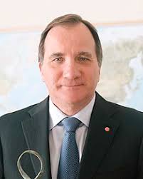 Det betyder också att hela regeringen avgår. Typwv By M56qm