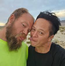 Man Saves Pregnant Husky Hit by a Car, Ends Up With the Cutest Christmas  Tree Crew in Town Last winter,