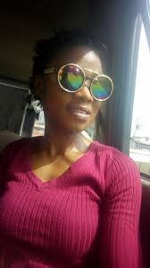 Tabitha Kahn's Instagram, Twitter & Facebook