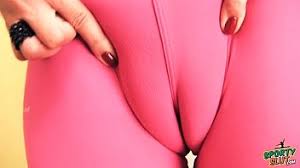 A collection of celebrity camel toe in public or in the media has caused controversy on owing to a combination of anatomical factors and the tightness of the fabric covering the area, the crotch and mons pubis may display a shape. Perfect Cameltoe Pussy In Tight Spandex Working Out Ass Xxx Movies Tube100