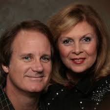 Cindy Graybill's Instagram, Twitter & Facebook