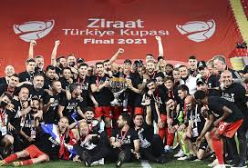 Maybe you would like to learn more about one of these? Ziraat Turkiye Kupasi Nin Sahibi Besiktas Antalyaspor 0 2 Besiktas Mac Sonucu Ntvspor Net