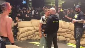 Денис беринчик готовится к бою против артёма лобова на голых кулаках (2). Berinchik I Lobov Proveli Pervuyu Bitvu Vzglyadov Isport Ua