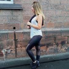 Bei Uns Gibt Es Herbst Outfits Fur Sport Im Freien Oder Auch Furs Fitness Studio Outfit Herbst Fitnessstudio Sport