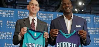 They were relocated to charlotte, north carolina, from new york city in the middle of the 1974 season. Esperienza Scarafaggio Societa Hornets Michael Jordan Farfalla A Clip Forza Argine