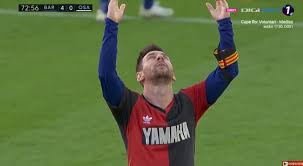 Il motivo principale dietro questa fantasia è facile da immaginare: Messi Napoli Boateng Sogna Leo In Azzurro Dopo Il Barcellona