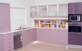 Menerapkan warna ungu pada lemari dapur merupakan cara aman untuk menambahkan corak unik pada ruang memasak kita. 30 Model Kitchen Set Aluminium Minimalis Harga 2020