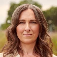 Sonja Lange's Instagram, Twitter & Facebook