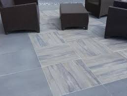 terrasses en dallages bois composites pierres naturelles