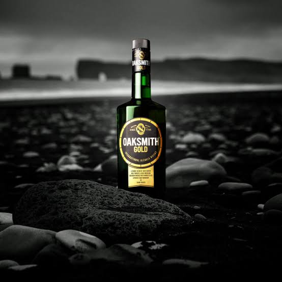 Pricing Of OAKSMITH GOLD INTERNATIONAL BLENDED WHISKY 375 ML In West Bengal - DrinksBuff