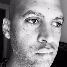 Tampa Police Officers Andrew Seligman and Taylor Kline played hoops with  kids at Robles Park. @TampaPD @TB_Times