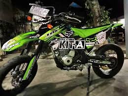 Kumpulan gambar modifikasi motor kawasaki klx 150 kembali lagi sahabat otozeri seperti biasa masih mengenai informasi informasi modifikasi motor pastinyakali ini. 42 Variasi Stiker Motor Klx Inspirasi Terpopuler