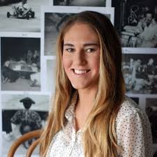 Nicole Quist's Instagram, Twitter & Facebook