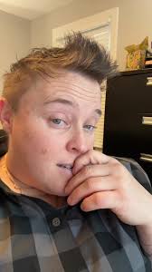 Property Manager Goes Off 0n Tenant After He Blames Her for His Rent Being  Late