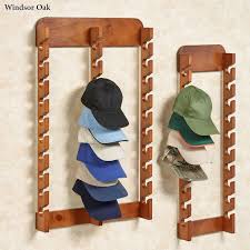 Wood Cap Display Wall Rack Holds Up To 30 Hats Rangement De Chapeau Rangement Pour Casquettes Rangement Fait Maison
