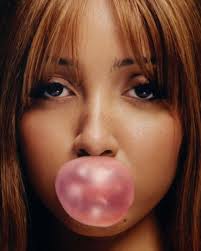 PinkPantheress for the cover of Mixmag🍬! Photography by @elliothensford  Creative Direction by @elliothensford & @tj.saw1 Styling by @mil3na_agbaba  Lighting by @geornden Art Direction by @king__owusu @kingsdrawingclub  Stand-in Art Direction by ...