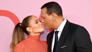 Kayla lochte has her breast implants removed. Alex Rodriguez Es El Fan 1 De Jennifer Lopez Y Estas Fotos De Instagram Lo Prueban Vix