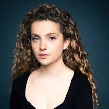 Philippa Hall (@philippajuul)