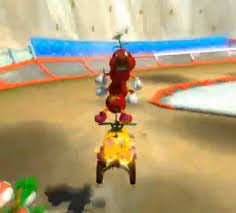 ya'll think Wiggler's angry sprite (after you get hit) goes on for however  long u have IV Frames for ? : rmariokart