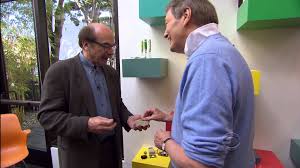 David Kelly Grunder Der Design Und Innovations Beratungsfirma Ideo Im Portrait Sehr Sehenswert Design Thinking Innovation Design Ideo