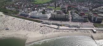 Unsere küche serviert ihnen eine auswahl an deutschen und thailändischen spezialitäten, die küchenchef manfred terla mit seinem team für sie täglich frisch zubereitet und serviert. Haus Alter Leuchtturm Haus Alter Leuchtturm Borkum