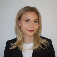 Nancy Heilig's Instagram, Twitter & Facebook