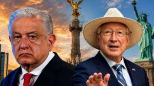 ¿Cara a cara con AMLO? Ken Salazar viene a México tras dichos de López Obrador sobre su 'pacto'