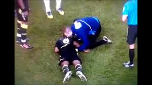 Born in zaire (now the democratic republic of the congo). Fabrice Muamba Collapses Of Heart Attack Tottenham Vs Bolton Wonderers Youtube