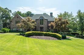 1000 Cherbury Ln Alpharetta Ga 30022 Zillow House Styles Mansions Johns Creek