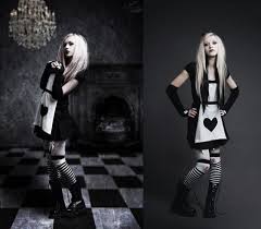 Black Alice In Wonderland Costume Dark Alice Next Year S Costume Dark Alice In Wonderland Alice Costume Wonderland Costumes