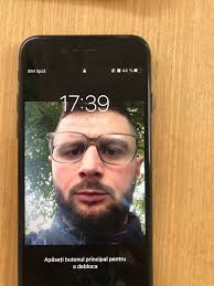 Does anyone know an Art Quinn who lost a Cricket Mobile phone?